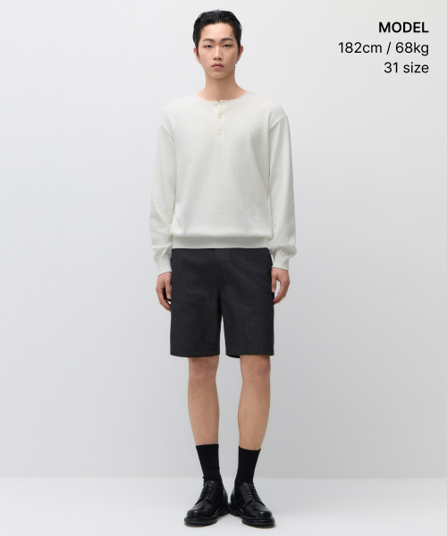 MUSINSA STANDARD（ムシンサスタンダード）の「デニムライクオフィサーショーツ[ブラック]（その他パンツ・メンズ・その他・26/27/28/29/30/31/32/33/34/36/38/40/42）」の2枚目の写真