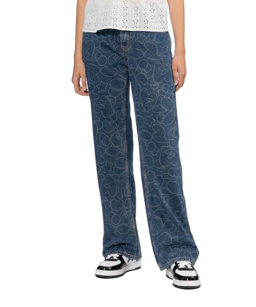 A BATHING APE(アベイシングエイプ)の「CAMO WASHED STRAIGHT CUT JEANS(デニムパンツ・レディース・ライトインディゴブルー/インディゴブルー・X-SMALL/MEDIUM/SMALL)」の5枚目の写真