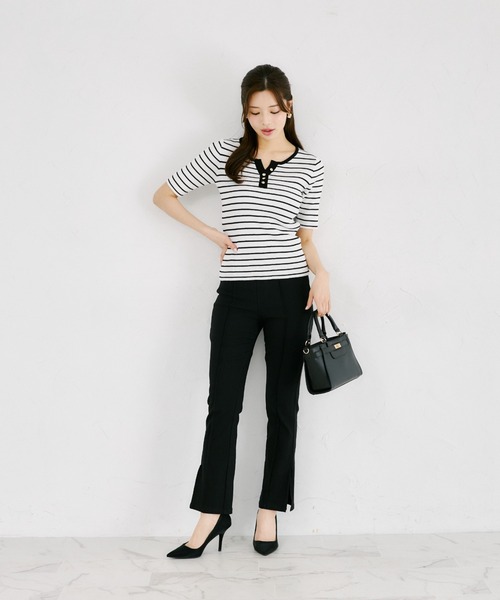 tocco closet(トッコ クローゼット)の「【ZOZO限定】接触冷感バイカラー半袖リブニットトップス(ニット/セーター・レディース・ブラック/ネイビー/コーラルピンク・M)」の4枚目の写真