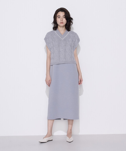 Gabardine K.T(ギャバジンケーティー)の「ケーブルニットベスト付き ワンピース(ワンピース・レディース・ブラック/グレー・9号/7号)」の3枚目の写真