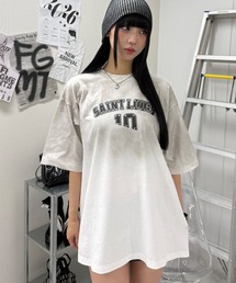 Figments（フィグメンツ）の「スタッズナンバリングロゴＴ（Tシャツ/カットソー）」