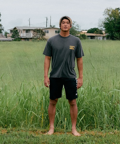 Quiksilver(クイックシルバー)の「QUIKSILVER メンズ SURF CO ST 半袖Tシャツ バックプリント ルーズフィット【2026年夏モデル】(Tシャツ/カットソー・メンズ・ホワイト/ブラック/ピンク・X-LARGE/LARGE/MEDIUM/SMALL)」の6枚目の写真