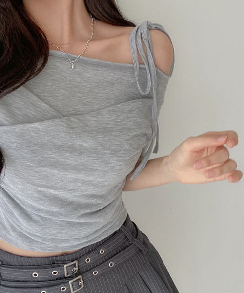 VIVID LADY（ビビッドレディー）の「ショルダーリボン オフショルダー カシュクール 半袖Tシャツ（Tシャツ/カットソー・レディース・ホワイト/ブラック/グレー・FREE）」の18枚目の写真