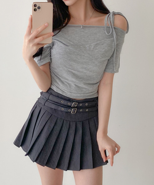 VIVID LADY（ビビッドレディー）の「ショルダーリボン オフショルダー カシュクール 半袖Tシャツ（Tシャツ/カットソー・レディース・ホワイト/ブラック/グレー・FREE）」の16枚目の写真