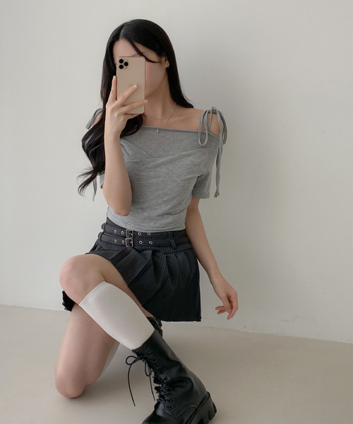 VIVID LADY（ビビッドレディー）の「ショルダーリボン オフショルダー カシュクール 半袖Tシャツ（Tシャツ/カットソー・レディース・ホワイト/ブラック/グレー・FREE）」の12枚目の写真