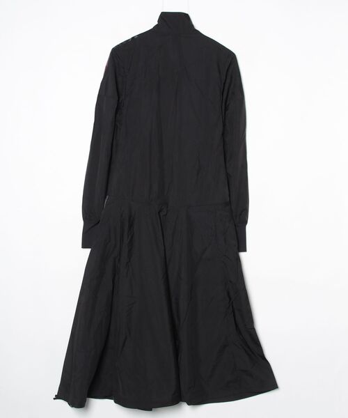 Y-3（ワイスリー）の「Y-3 GRADIENT 3 STRIPES NYLON TRACK DRESS（ワンピース・レディース・ブラック・SMALL/MEDIUM/X-SMALL/XX-SMALL）」の3枚目の写真