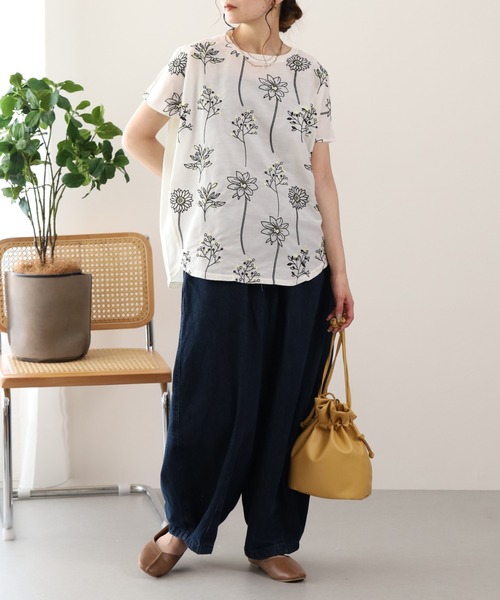 FUNALIVE(ファンアライブ)の「前身布帛刺繍切替プルオーバー 半袖(Tシャツ/カットソー・レディース・ホワイト系3/ネイビー系6・L/M)」の10枚目の写真