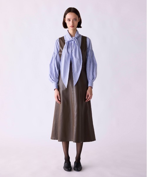 Marilyn Moon(マリリンムーン)の「soft eco-leather jumper skirt(ジャンパースカート・レディース・アイボリー/カーキ/ブラウン・FREE)」の8枚目の写真