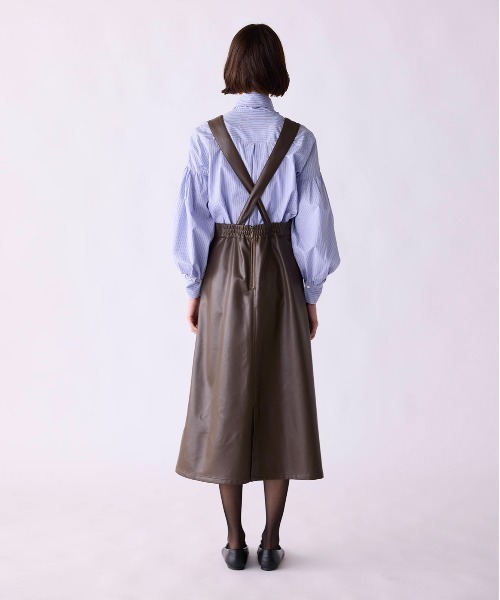 Marilyn Moon(マリリンムーン)の「soft eco-leather jumper skirt(ジャンパースカート・レディース・アイボリー/カーキ/ブラウン・FREE)」の11枚目の写真