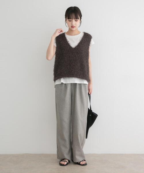 ITEMS URBANRESEARCH(アイテムズ アーバンリサーチ)の「フェザーVネックニットベスト(ベスト・レディース・グレー/オフホワイト/ブラウン・FREE)」の19枚目の写真