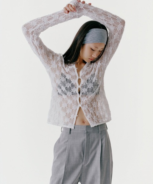 UNUS(ユナス)の「UNUS / Lace Cardigan(カーディガン/ボレロ・レディース・ブラック/ホワイト・FREE)」の5枚目の写真