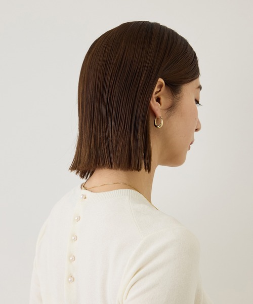 ROPE'(ロペ)の「コットンモールパール釦ペプラムプルオーバー/イージーケア(ニット/セーター・レディース・ブラック/オフホワイト・38)」の8枚目の写真