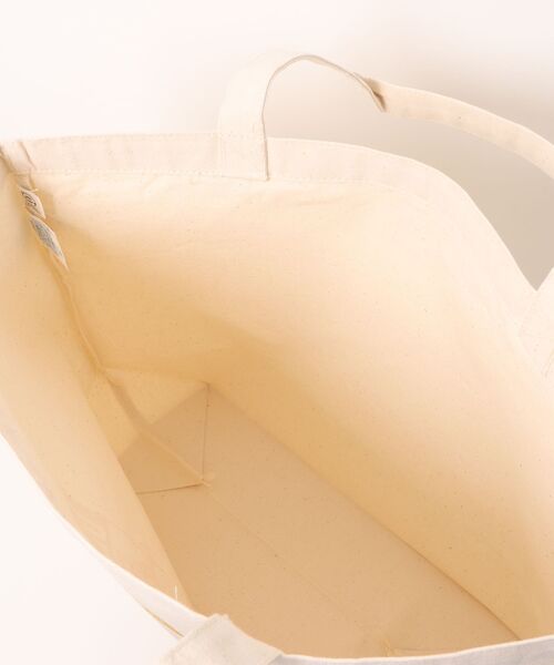 Ol' Basics（オールベーシックス）の「Ol' Basics（オール・ベーシックス） トートバッグ キャンバス ブルドッグ&フラッグイラスト カレッジロゴ プリント 鞄 BAG アメカジ メンズ レディース ユニセックス MLサイズ（トートバッグ・レディース・ベージュ系1/ベージュ系2・FREE）」の6枚目の写真