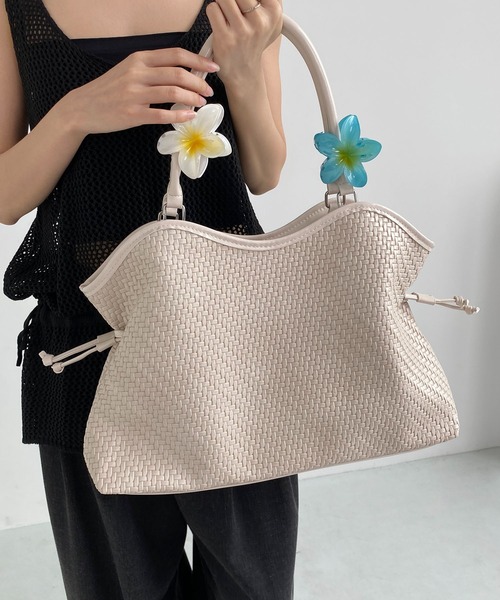LA VORAGINE(ラ ヴォラジネ)の「編み込みトート 大容量通勤トートバッグ ドロストバッグ(トートバッグ・レディース・BROWN/アイボリー/Black・FREE)」の21枚目の写真