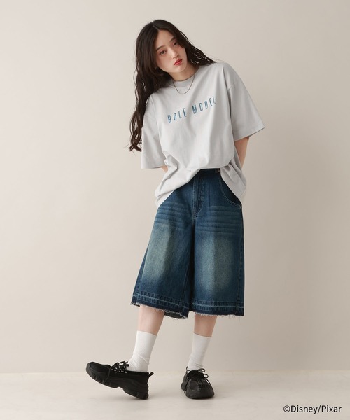 Disney(ディズニー)の「TOY STORY(トイ・ストーリー)/加工プリントTシャツ(Tシャツ/カットソー・メンズ・ライトブルー/パープル系その他/ライトグレー/グレー系その他2/グレー系その他・LARGE/MEDIUM)」の14枚目の写真
