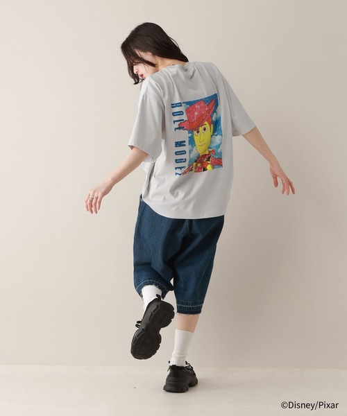 Disney(ディズニー)の「TOY STORY(トイ・ストーリー)/加工プリントTシャツ(Tシャツ/カットソー・メンズ・ライトブルー/パープル系その他/ライトグレー/グレー系その他2/グレー系その他・LARGE/MEDIUM)」の15枚目の写真