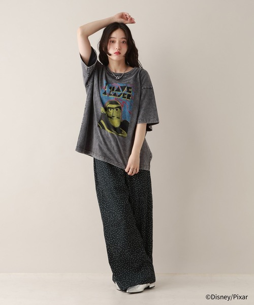 Disney(ディズニー)の「TOY STORY(トイ・ストーリー)/加工プリントTシャツ(Tシャツ/カットソー・メンズ・ライトブルー/パープル系その他/ライトグレー/グレー系その他2/グレー系その他・LARGE/MEDIUM)」の20枚目の写真