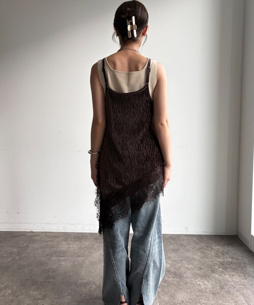 DouDou(ドゥドゥ)の「【WEB限定】裾レースベロア楊柳アシメロングキャミ(シャツ/ブラウス・レディース・ホワイト系その他/ブラウン/ブラック・FREE)」の22枚目の写真