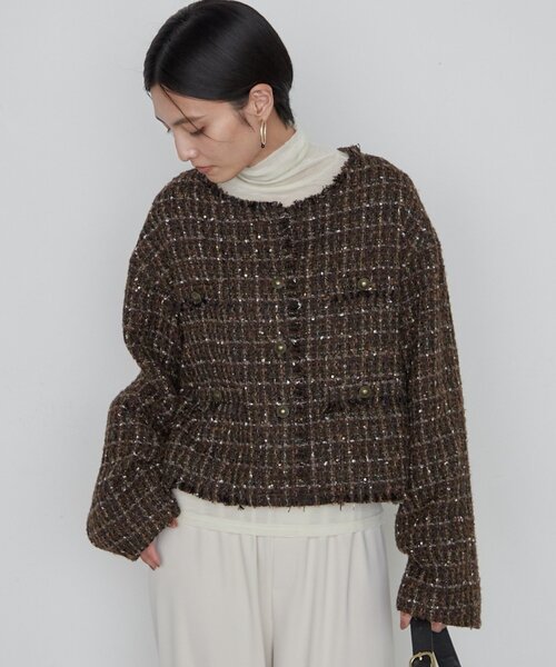 LOUNGEDRESS(ラウンジドレス)の「《羽織るだけで映える》ツイードジャケット(ノーカラージャケット・レディース・ブラウン・FREE)」の18枚目の写真