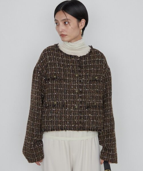 LOUNGEDRESS(ラウンジドレス)の「ツイードジャケット 秋服(ノーカラージャケット・レディース・ブラウン/サックスブルー/ブラック・FREE)」の4枚目の写真