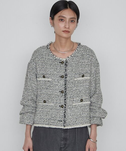 LOUNGEDRESS(ラウンジドレス)の「ツイードジャケット 秋服(ノーカラージャケット・レディース・ブラウン/サックスブルー/ブラック・FREE)」の6枚目の写真