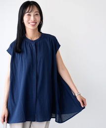 ゆったり着てすっきり見え大人フレアシャツ