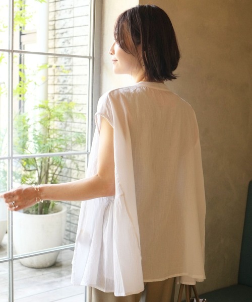 Ehre style(エーレスタイル)の「ゆったり着てすっきり見え大人フレアシャツ(シャツ/ブラウス・レディース・ネイビー/ホワイト/ブラック・FREE)」の7枚目の写真