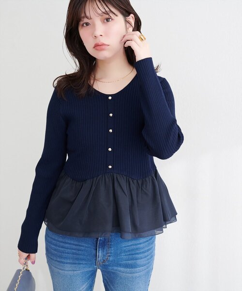 natural couture(ナチュラルクチュール)の「異素材ペプラムニット(ニット/セーター・レディース・チャコールグレー/サックスブルー/ベージュ/オフホワイト/ブラック/ネイビー・FREE)」の9枚目の写真