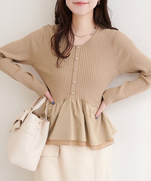 natural couture(ナチュラルクチュール)の「異素材ペプラムニット(ニット/セーター・レディース・チャコールグレー/サックスブルー/ベージュ/オフホワイト/ブラック/ネイビー・FREE)」の12枚目の写真