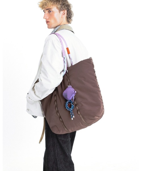 Topologie（トポロジー）の「Cloud Tote（クラウドトート）（トートバッグ・レディース・ブラウン・ONE SIZE）」の5枚目の写真