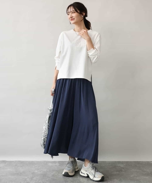 MK MICHEL KLEIN（エムケーミッシェルクラン）の「[洗える]レース刺繍ロゴロンT（Tシャツ/カットソー・レディース・ブラック/ホワイト・38）」の7枚目の写真