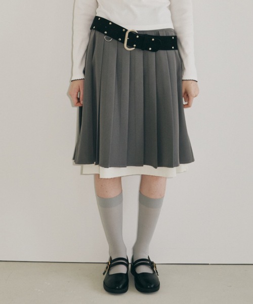 idem(イデム)の「layered medium pleats skirt / レイヤード風ミディアムスカート(スカート・レディース・モカ/ベージュ/グレー/グリーン/ブラック・FREE)」の2枚目の写真