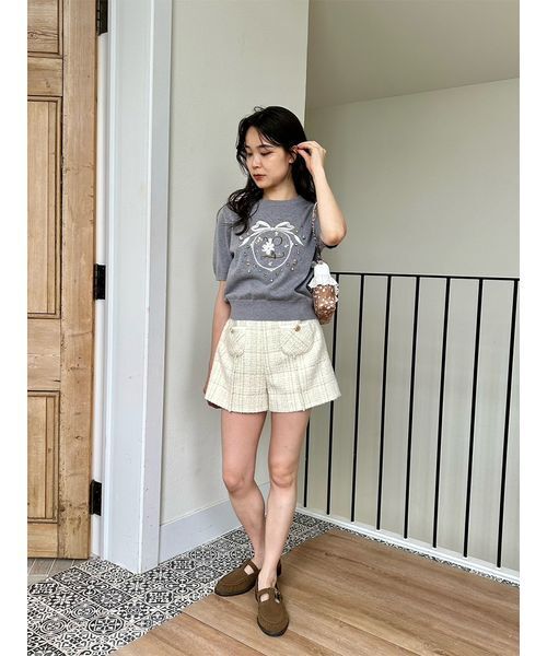 LILY BROWN（リリーブラウン）の「[L.B CANDY STOCK] ビジューエンブロイダリーニットトップ（ニット/セーター・レディース・ブラック/グレー/アイボリー・F）」の19枚目の写真