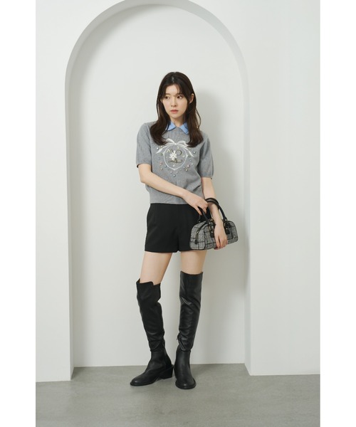 LILY BROWN（リリーブラウン）の「[L.B CANDY STOCK] ビジューエンブロイダリーニットトップ（ニット/セーター・レディース・ブラック/グレー/アイボリー・F）」の5枚目の写真