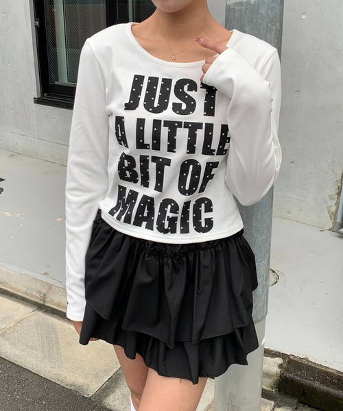 lilful(リルフル)の「レタリングロゴ クロップド丈 起毛ロンT(Tシャツ/カットソー・レディース・ホワイト/ブラック・F)」の6枚目の写真