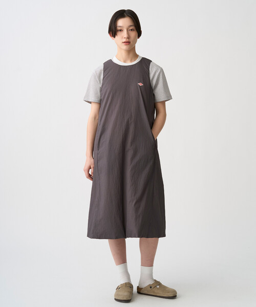 DANTON(ダントン)の「Women's Insulation Nylon Round Neck Dress(ワンピース・レディース・ブラック/チャコール/オリーブ・36)」の2枚目の写真