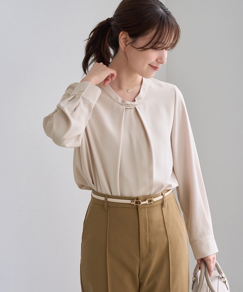 ROPE' PICNIC(ロペピクニック)の「【WEB限定サイズ】メタルパーツ フロントフリル タイ ロングスリーブ ブラウス(シャツ/ブラウス・レディース・ホワイト/チャコールグレー/ベージュ/サックスブルー・S/M/L)」の15枚目の写真