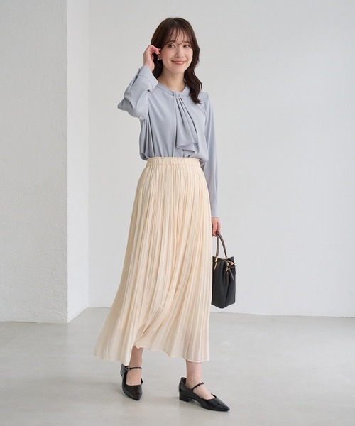 ROPE' PICNIC(ロペピクニック)の「【WEB限定サイズ】メタルパーツ フロントフリル タイ ロングスリーブ ブラウス(シャツ/ブラウス・レディース・ホワイト/チャコールグレー/ベージュ/サックスブルー・S/M/L)」の17枚目の写真