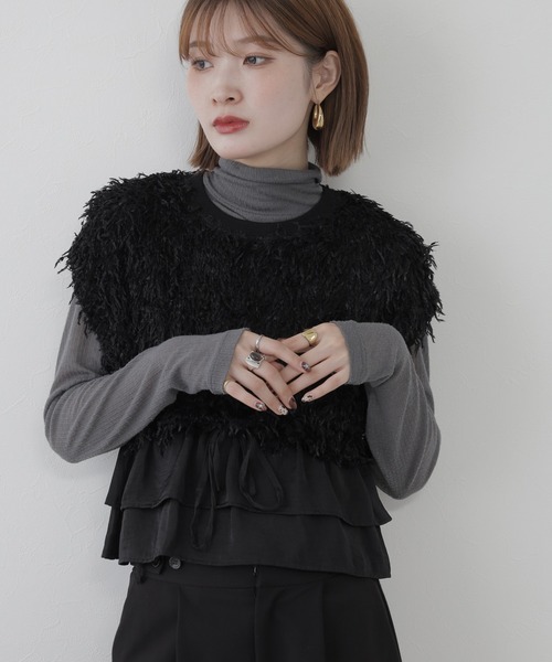 EGLANTINE(エグランティーヌ)の「EGLANTINE 異素材切り替えフェザーベスト(ベスト・レディース・ブラック/モスグリーン/ベージュ・38)」の8枚目の写真