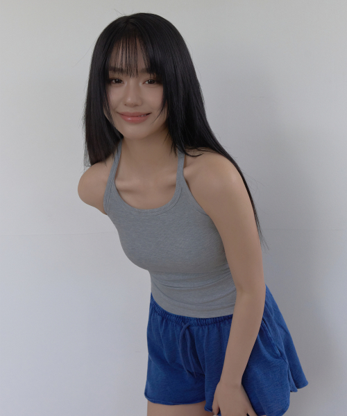 RITZYSEOUL（リッジソウル）の「[カップ内蔵] アクティブノースリーブ（Tシャツ/カットソー・レディース・ダークグレー/ブラック/アイボリー/ホワイト/ネイビー/オリーブ/ライトグレー・LARGE/MEDIUM/SMALL）」の12枚目の写真
