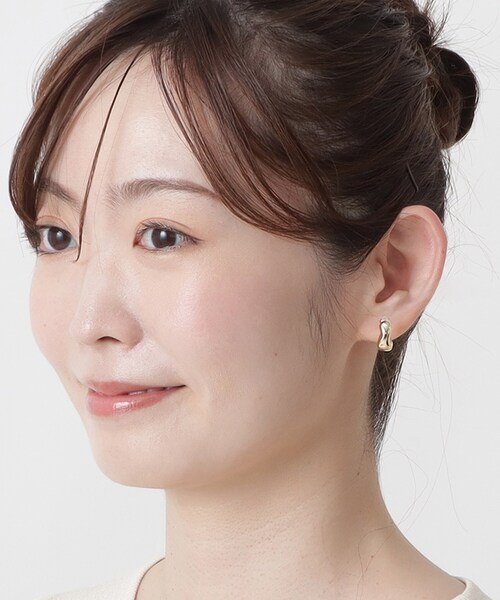 ITS'DEMO(イッツデモ)の「ミニプランプワンタッチピアス(ピアス(両耳用)・レディース・シルバー/ゴールド・00)」の7枚目の写真