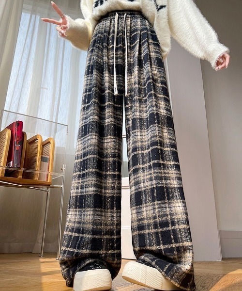 Teem Store(チームストア)の「チェック柄ドロスト ルーズワイドイージーパンツ(その他パンツ・レディース・ネイビー/ブラウン・M)」の6枚目の写真