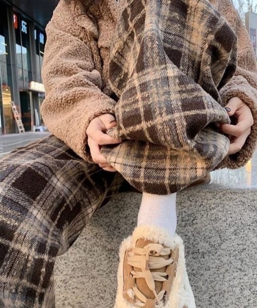 Teem Store(チームストア)の「チェック柄ドロスト ルーズワイドイージーパンツ(その他パンツ・レディース・ネイビー/ブラウン・M)」の12枚目の写真