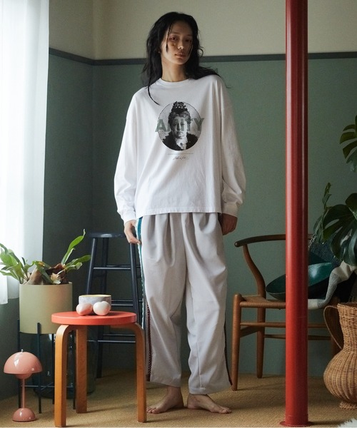 STOF（ストフ）の「PIGMENT-DYED L/S TEE（AMITY）（Tシャツ/カットソー・メンズ・ホワイト/ブラック/ベージュ・L/M/S）」の13枚目の写真