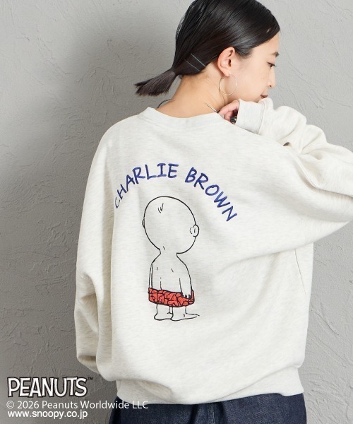 PEANUTS（ピーナッツ）の「[PEANUTS×JEANS FACTORY/ピーナッツ×ジーンズ ファクトリー] チャーリー・ブラウン / サガラ刺繍クルーネックスウェット（スウェット・レディース・オフホワイト/グレー/ブラック・S/L/M）」の3枚目の写真
