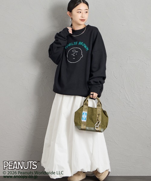 PEANUTS（ピーナッツ）の「[PEANUTS×JEANS FACTORY/ピーナッツ×ジーンズ ファクトリー] チャーリー・ブラウン / サガラ刺繍クルーネックスウェット（スウェット・レディース・オフホワイト/グレー/ブラック・S/L/M）」の6枚目の写真