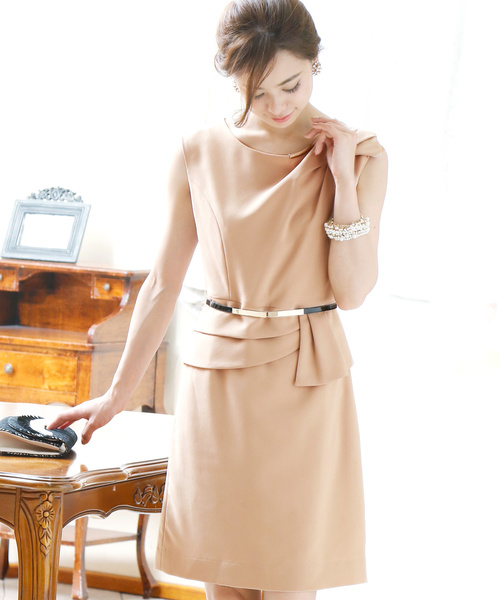PourVous(プールヴー)の「結婚式 ワンピースドレスぺプラムデザインノースリーブ&ミニ丈 大きいサイズ フォーマル オケージョンドレス お呼ばれ 二次会 成人式 (ドレス・レディース・ネイビー/ピンクベージュ/ベージュ・L/M/S/XL/4L/XXL)」の10枚目の写真