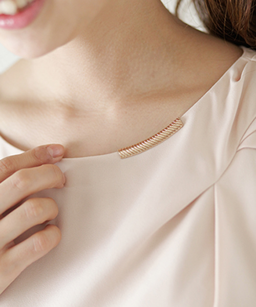 PourVous(プールヴー)の「結婚式 ワンピースドレスぺプラムデザインノースリーブ&ミニ丈 大きいサイズ フォーマル オケージョンドレス お呼ばれ 二次会 成人式 (ドレス・レディース・ネイビー/ピンクベージュ/ベージュ・L/M/S/XL/4L/XXL)」の7枚目の写真