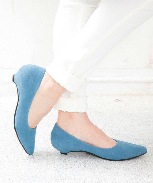 KOBE LETTUCE(コウベレタス)の「3cmヒールクッションポインテッドトゥパンプス(パンプス・レディース・ワイン/レッド系その他/ブラック系その他3/ピンク系その他/ブラック系その他2/ベージュ系その他/ベージュ系その他2/キャメル/マスタード/ダークベージュ/ネイビー/ブラック系その他/ピンク系その他2/グレー系その他/ホワイト系その他/サックスブルー/グリーン/ライトベージュ/ピンク系その他3/ラベンダー/レンガ/プラム/レモンイエロー/ベージュ系その他3/パイソン・S/M/LL/L/SS/XL/XS)」の13枚目の写真