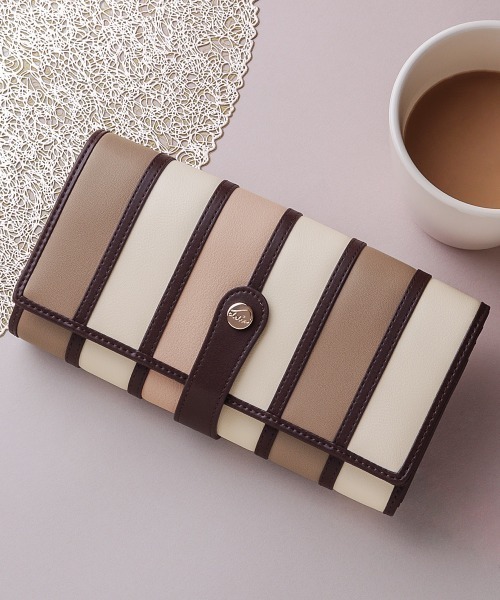 Clelia(クレリア)の「マルチカラー大容量アコーディオン長財布(財布・レディース・パープル系その他/レッド系その他/エメラルド/ピンク系その他/モカ/ラベンダー/ブルー系その他/レッド系その他2/ピンク系その他2/ブルー系その他2/ブラウン系その他/レッド系その他3/イエロー系その他/ブラウン系その他2/その他2/その他1/ピンク系その他3/パープル系その他2/ブラウン系その他3/グレー系その他/ブラウン系その他4/イエロー系その他2/ブラック/ベージュ/ネイビー/チョコ/キャメル/その他3/その他4/ブラウン系その他5/ピンク系その他4/ピンク×イエロー/グリーン×オレンジ/イエロー×グレー/ブラウン系その他6/バーガンディー/ピンク/ライトグリーン/ライトブラウン/モスグリーン/イエロー系その他3/グリーン系その他/A/D/B/C・ONE SIZE)」の3枚目の写真